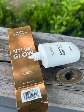 Tarte Key Largo Glow Bronzing Drops - White Bottle with Bronze Box